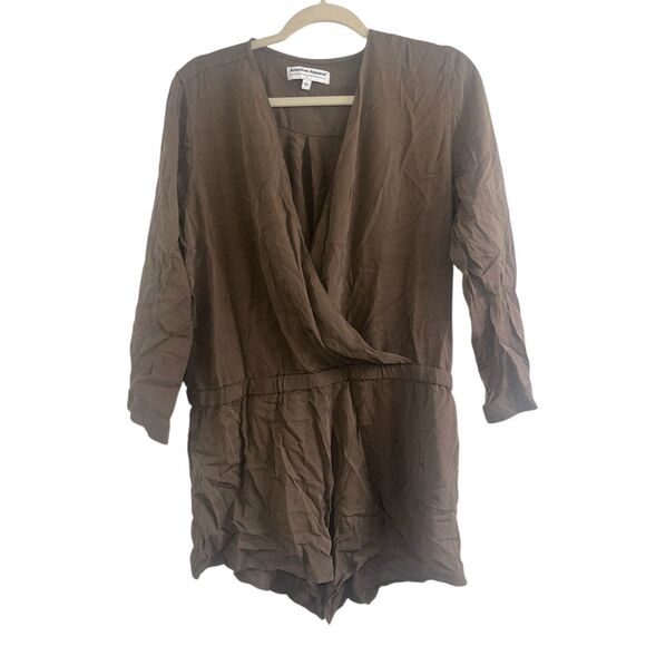 ✨American Apparel Womens Viscose 3/4 Sleeve Crossfront Army Sz Large Romper✨ - Picture 5 of 9
